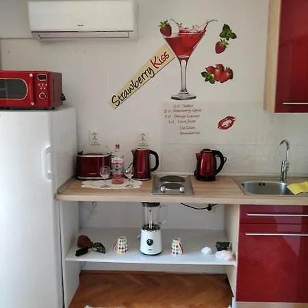 Lukas Apartment Tisno