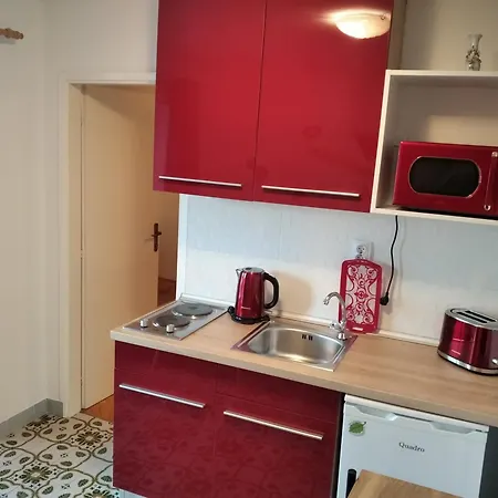 Lukas Apartment Tisno